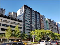 鄰近寶徠花園廣場社區推薦-巨龍大廈，位於台北市信義區